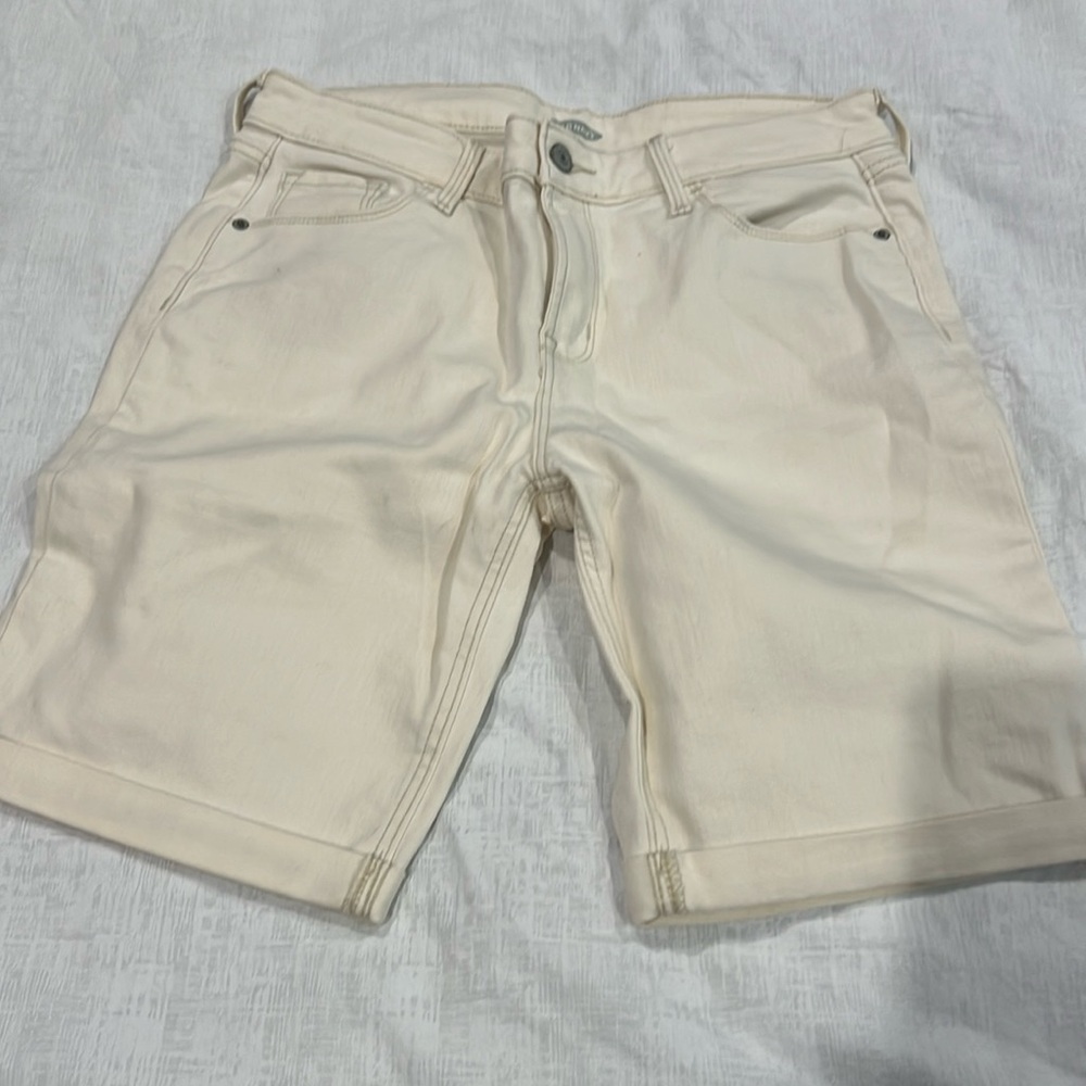 Women’s Old Navy shorts